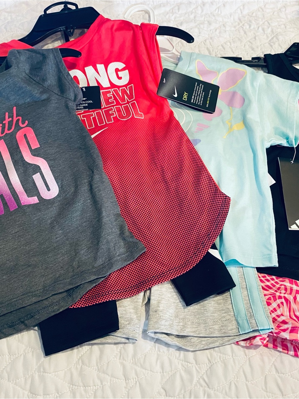Nike Kids Matching Set - Red, Gray, Light Blue, Pink